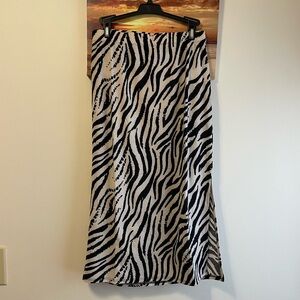 Mts zebra print midi skirt one slit M medium